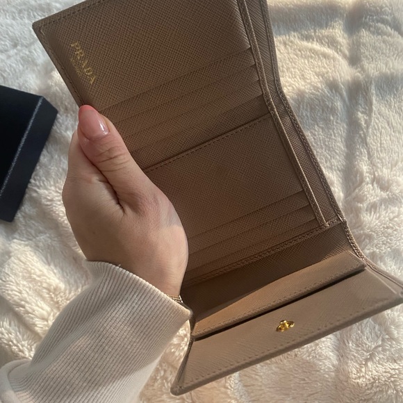 Prada Small Wallet - Picture 4 of 4